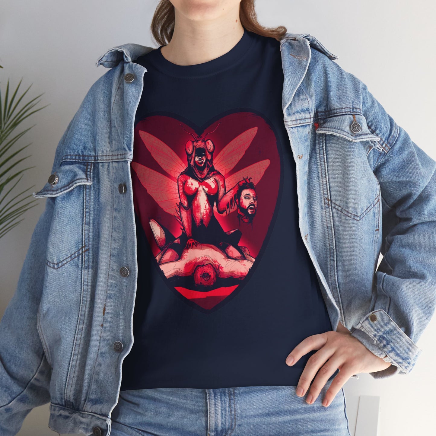 Praying Mantis Unisex Heavy Cotton Tee