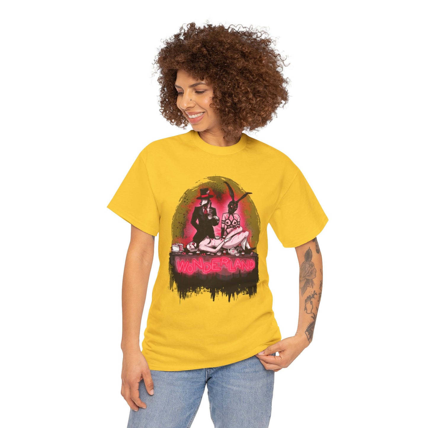 Wonderland Unisex Heavy Cotton Tee