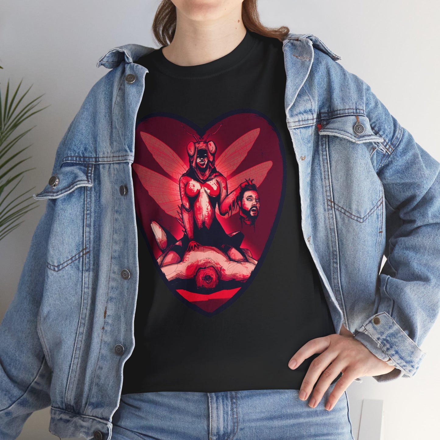 Praying Mantis Unisex Heavy Cotton Tee