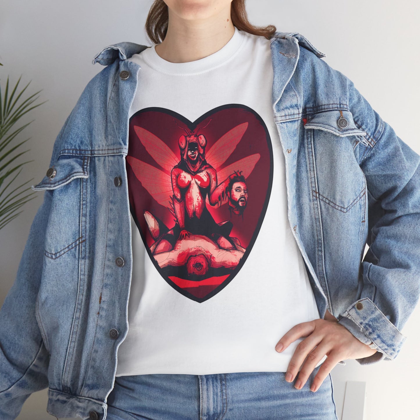 Praying Mantis Unisex Heavy Cotton Tee