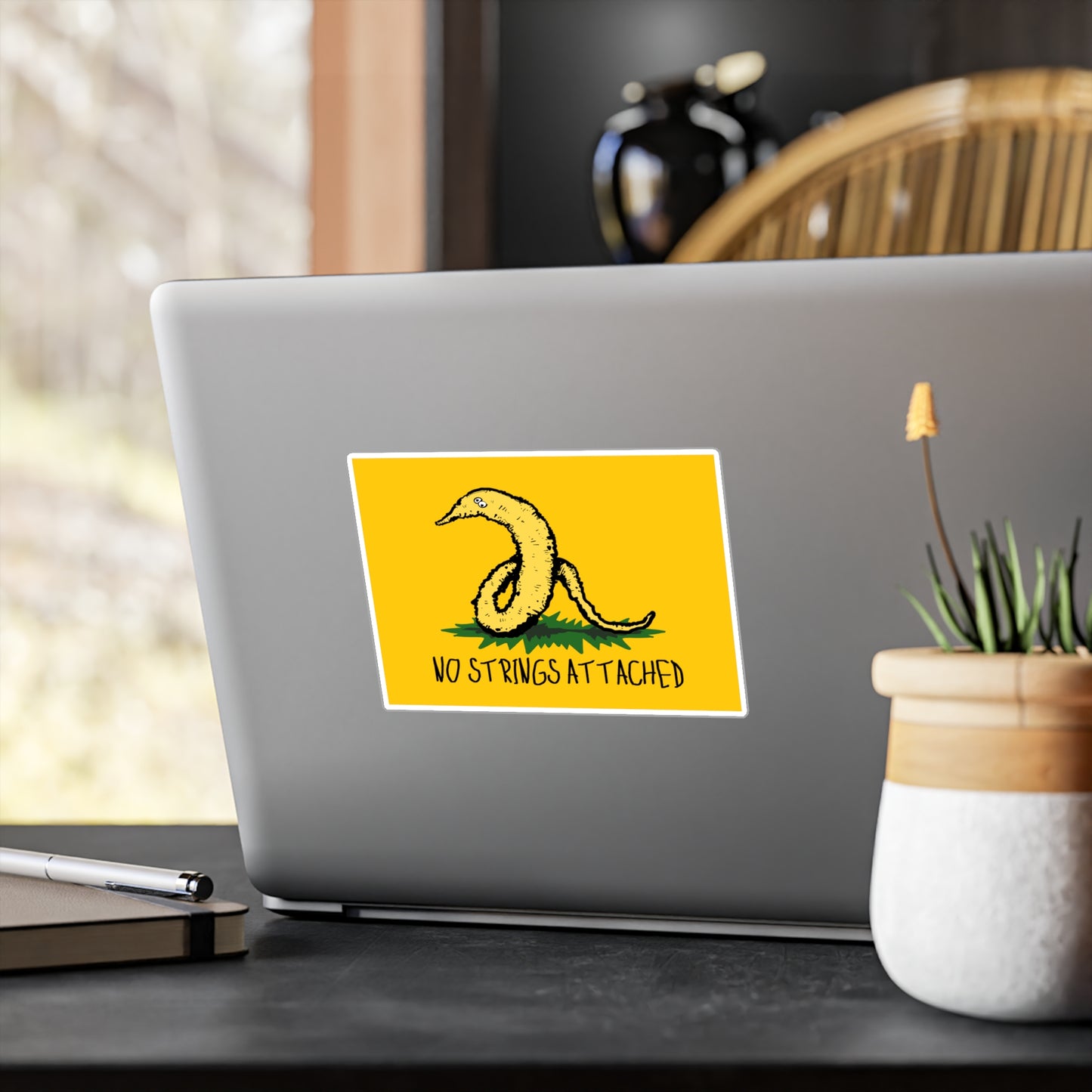 Gadsden Worm Kiss-Cut Vinyl Decal