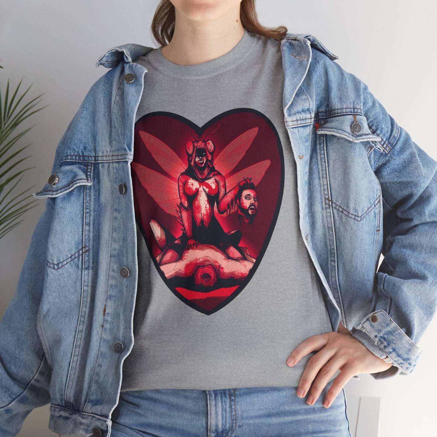 Praying Mantis Unisex Heavy Cotton Tee