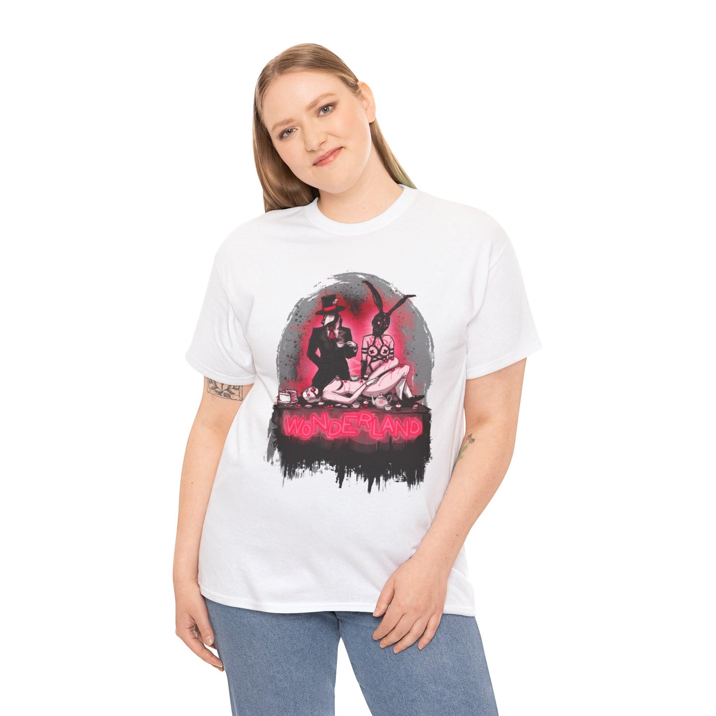 Wonderland Unisex Heavy Cotton Tee