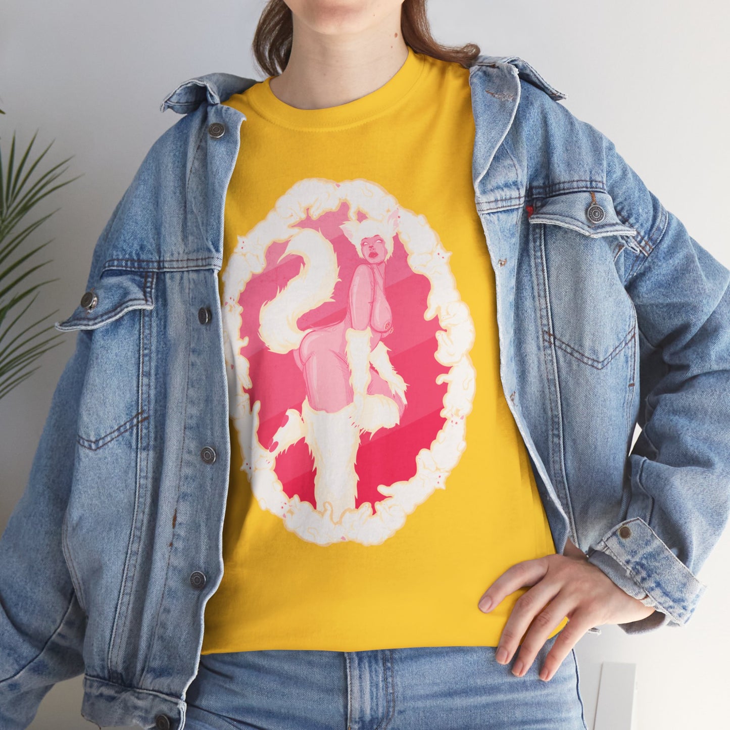 White Queen Unisex Heavy Cotton Tee