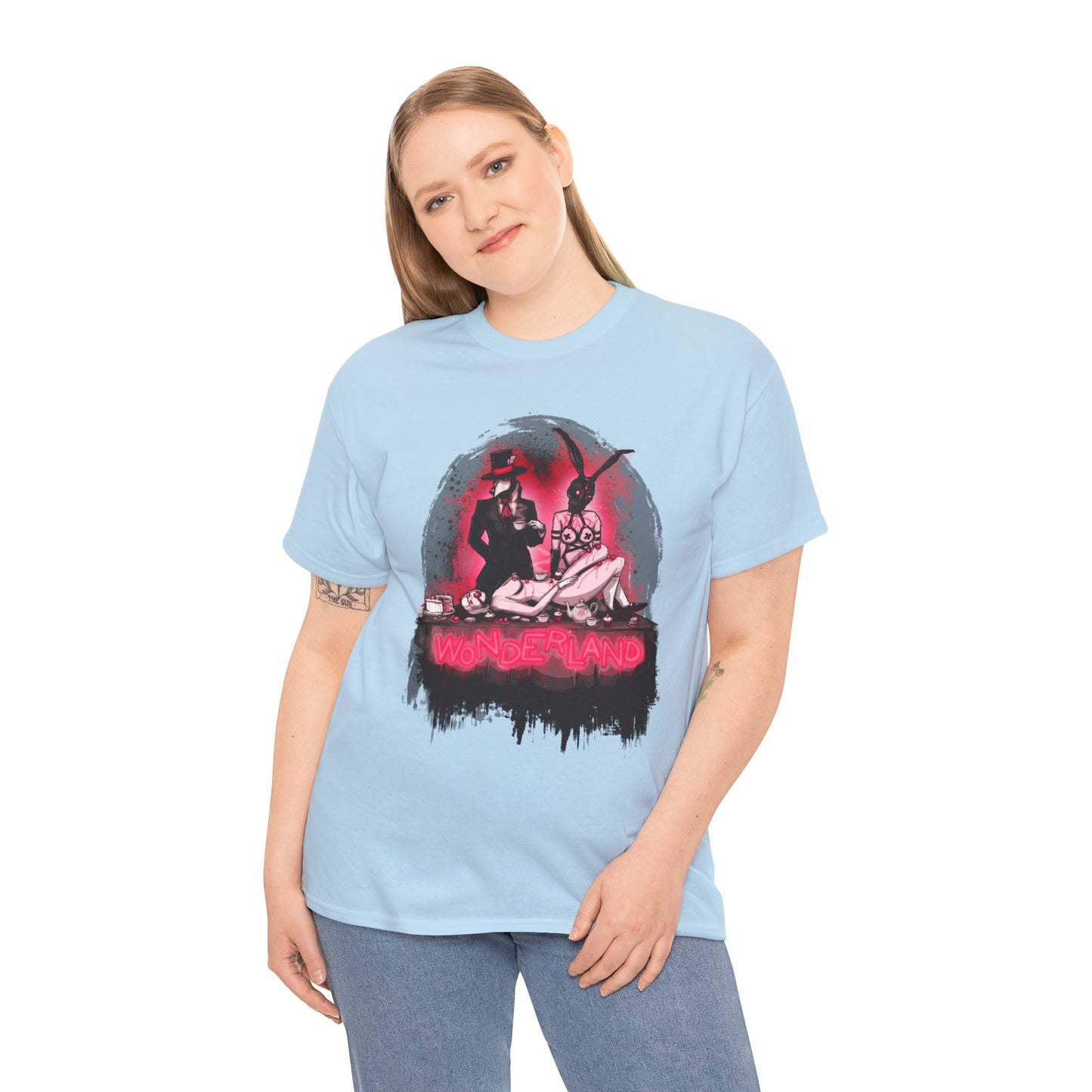 Wonderland Unisex Heavy Cotton Tee