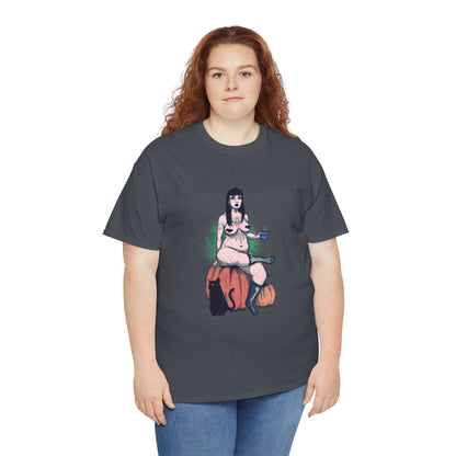 Spooky Queen Unisex Heavy Cotton Tee