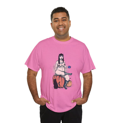 Spooky Queen Unisex Heavy Cotton Tee