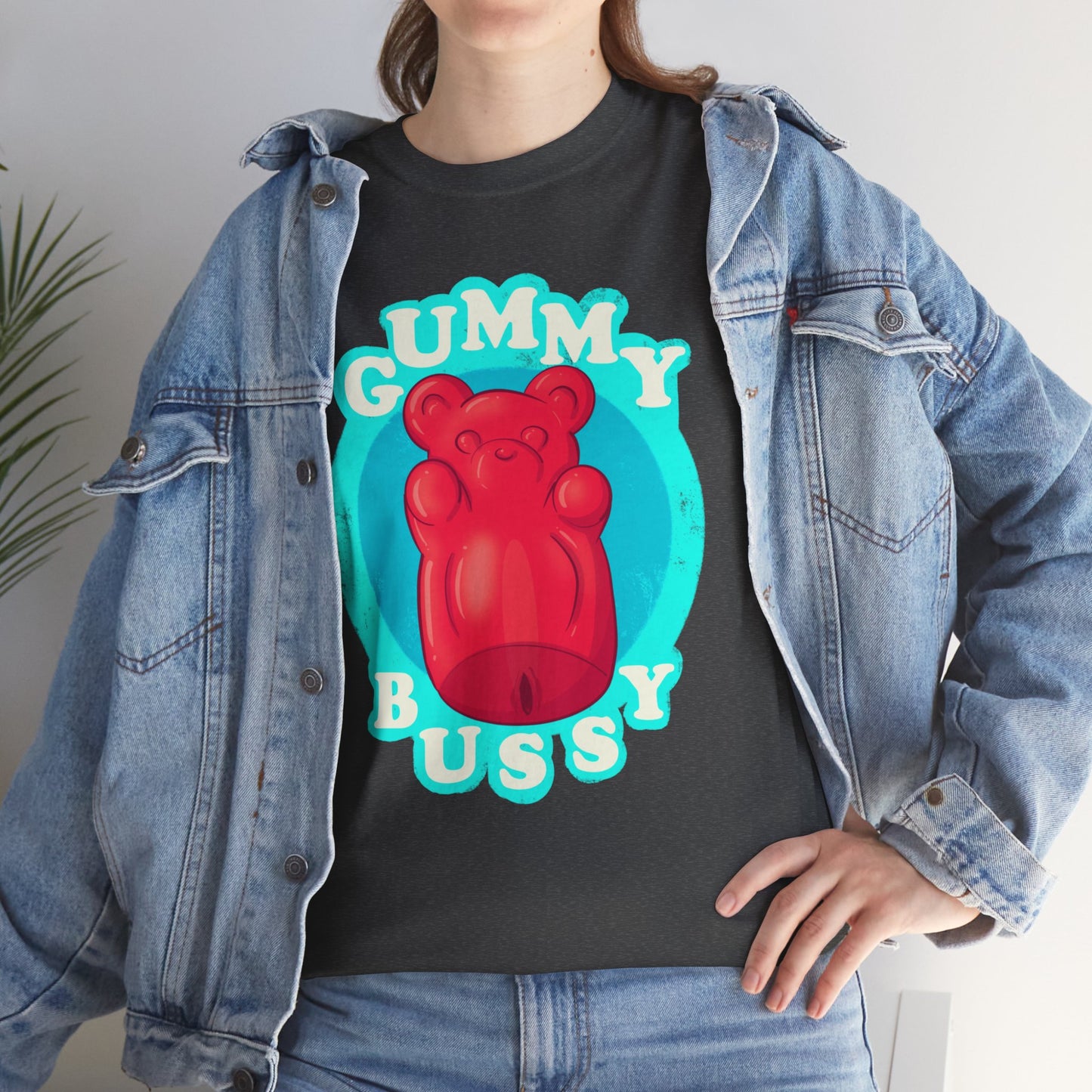 Gummy Bussy Unisex Heavy Cotton Tee