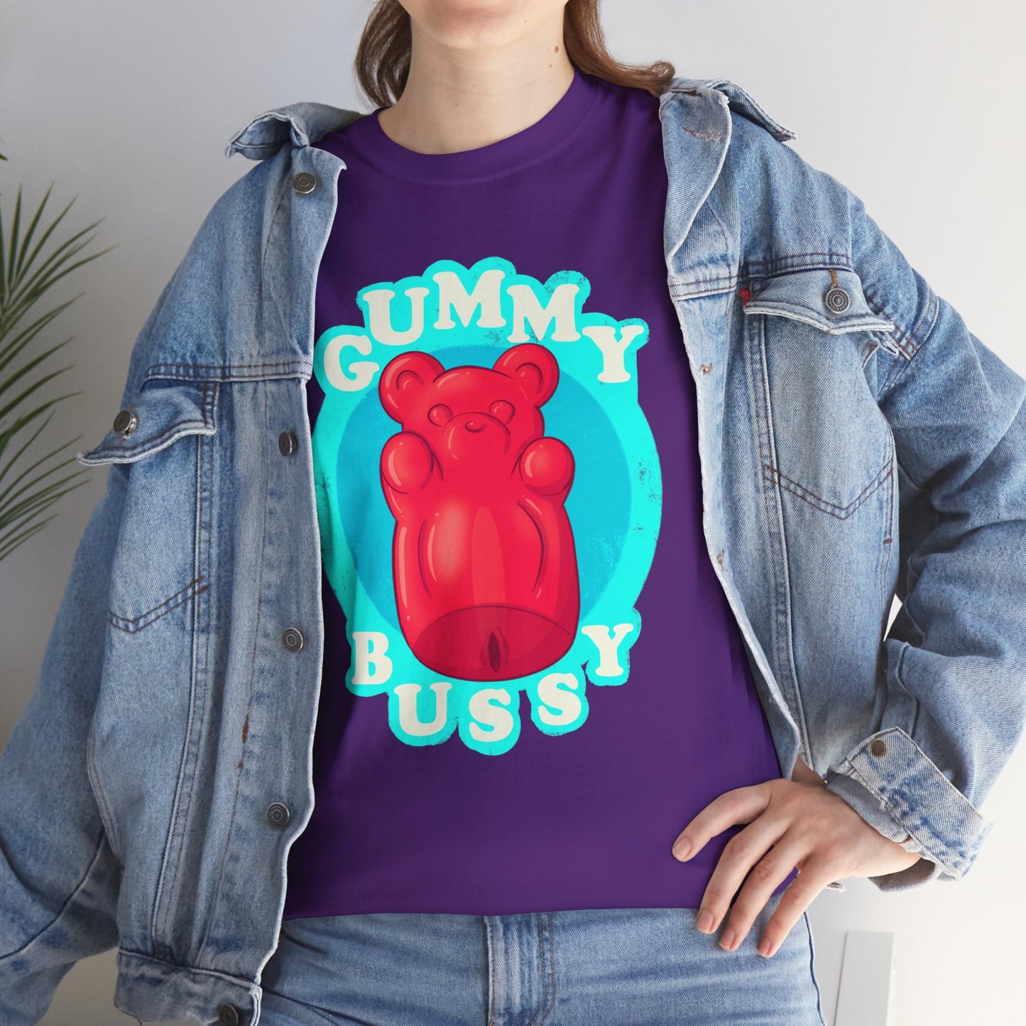 Gummy Bussy Unisex Heavy Cotton Tee