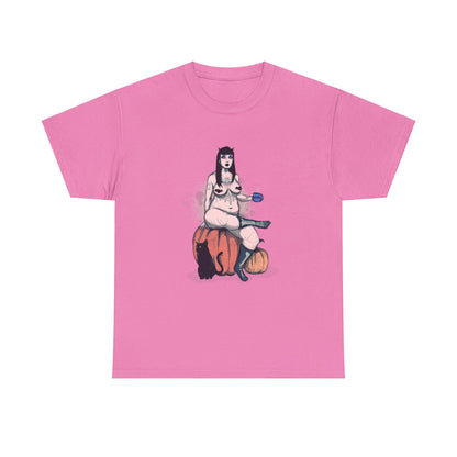 Spooky Queen Unisex Heavy Cotton Tee
