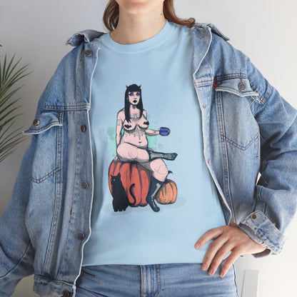 Spooky Queen Unisex Heavy Cotton Tee