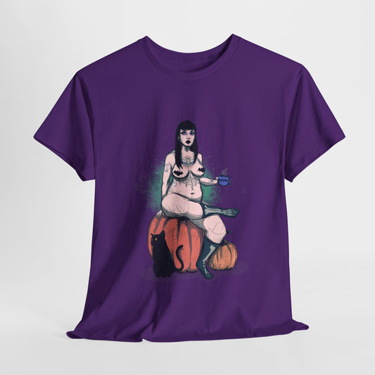Spooky Queen Unisex Heavy Cotton Tee