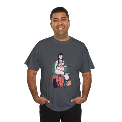 Spooky Queen Unisex Heavy Cotton Tee