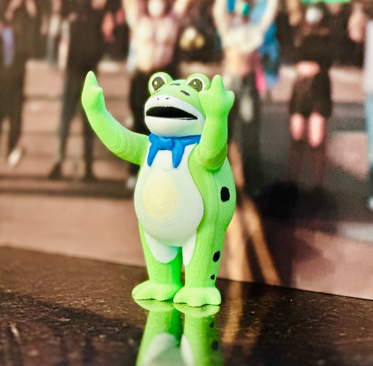Protest Frog 3D Print Figure