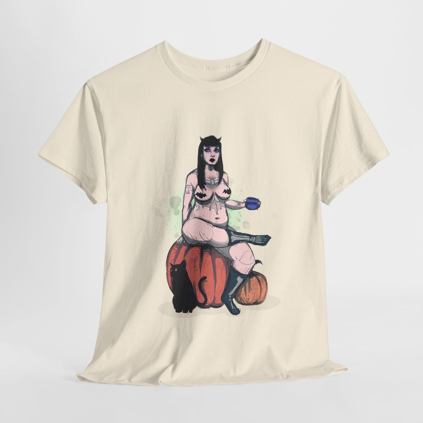 Spooky Queen Unisex Heavy Cotton Tee