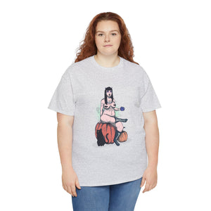 Spooky Queen Unisex Heavy Cotton Tee