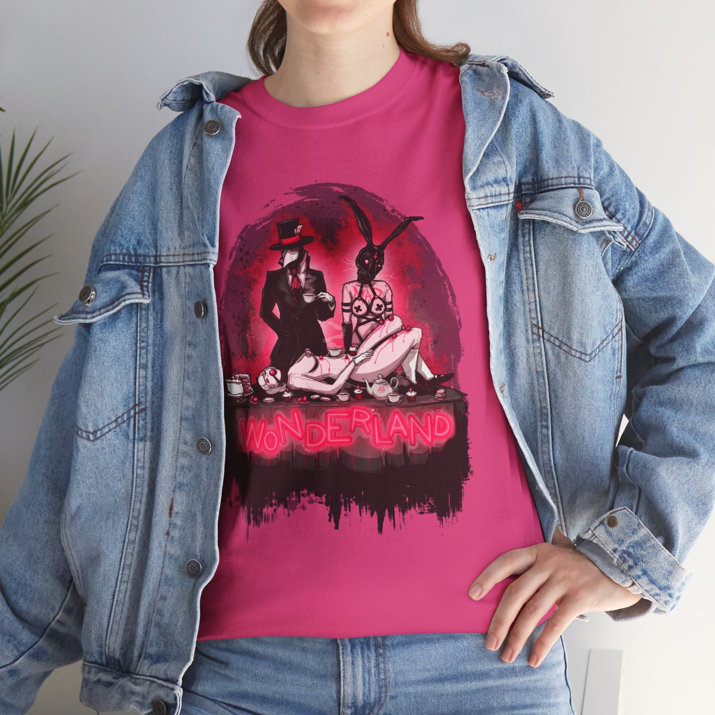 Wonderland Unisex Heavy Cotton Tee