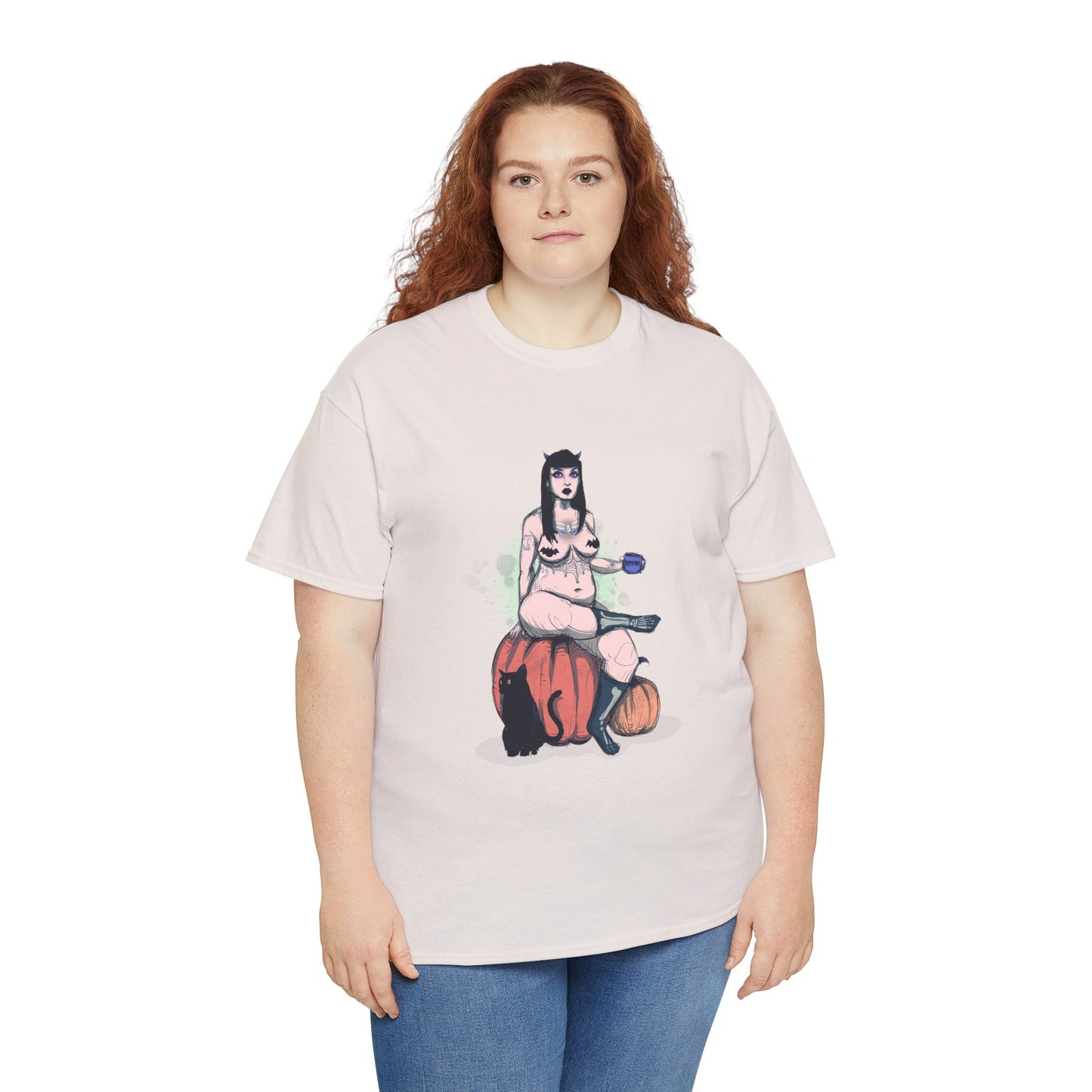 Spooky Queen Unisex Heavy Cotton Tee