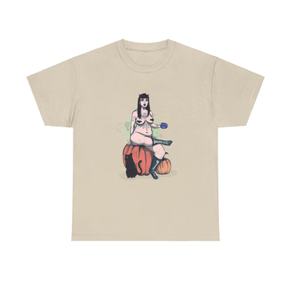 Spooky Queen Unisex Heavy Cotton Tee
