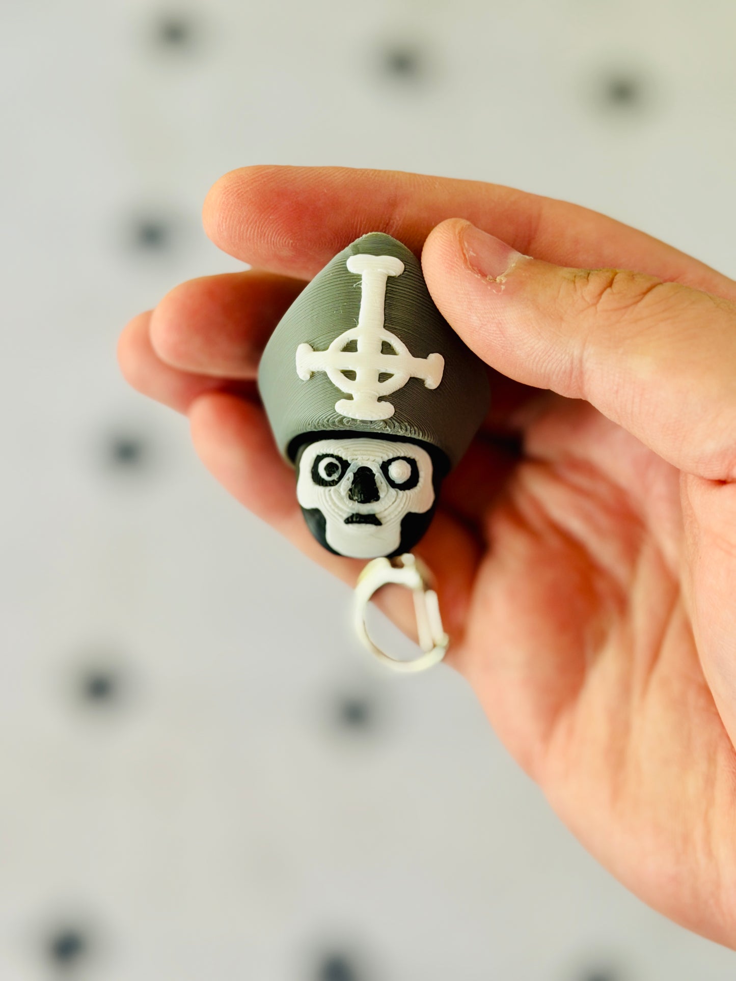 Evil Pope Fidget Clicker Keychain 3D Print